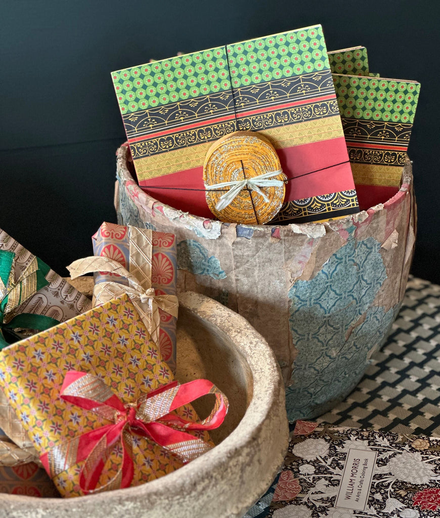 Paper & Sari Ribbon Giftwrap Set